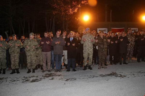 Çukurca'da PKK saldırısında yaralanan asker şehit oldu Çukurca'da PKK saldırısında yaralanan asker şehit oldu