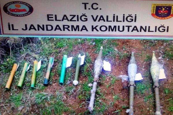 Elazığ'da toprağa gömülü PKK mühimattı bulundu Elazığ'da toprağa gömülü PKK mühimattı bulundu