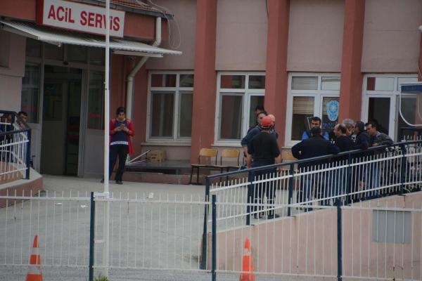 Foça'da demir-çelik fabrikasında patlama: 6 yaralı Foça'da demir-çelik fabrikasında patlama: 6 yaralı