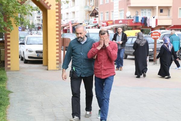 Öğrenciye cinsel organını gösteren tacizci yakalandı Öğrenciye cinsel organını gösteren tacizci yakalandı
