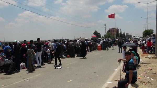 Bayramı ülkesinde geçirecek Suriyeli sayısı 30 bini buldu Bayramı ülkesinde geçirecek Suriyeli sayısı 30 bini buldu