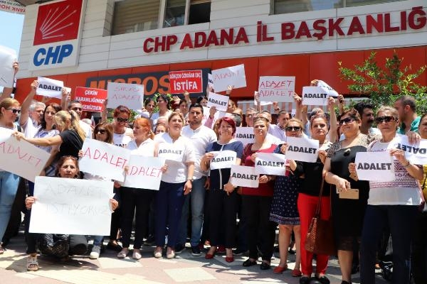 CHP'li kadınlardan 'Adalet' eylemi CHP'li kadınlardan 'Adalet' eylemi