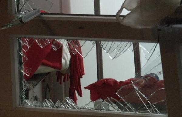 Mamak'ta gaz sıkışması sonucu patlama: 1 yaralı Mamak'ta gaz sıkışması sonucu patlama: 1 yaralı