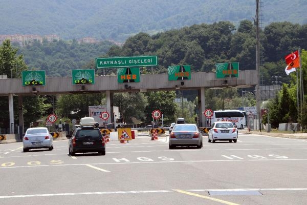 TEM'in Bolu Dağı Tüneli Ankara yönü ulaşıma açıldı TEM'in Bolu Dağı Tüneli Ankara yönü ulaşıma açıldı