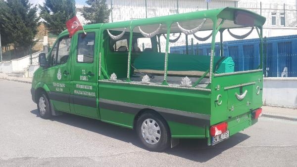 Tuzla'da şehit olan polis memurunun cenazesi hastaneden alındı Tuzla'da şehit olan polis memurunun cenazesi hastaneden alındı