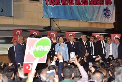 Akşener'in Halk Tv programı, hiç görmediğiniz fotograflar 8