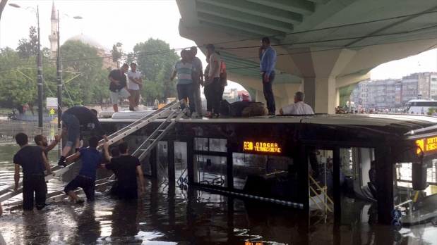 İstanbul'da inanılmaz görüntüler 12