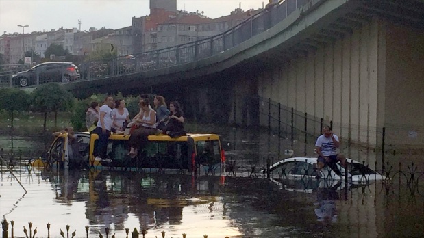 İstanbul'da inanılmaz görüntüler 17