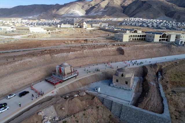 İmam Abdullah Zaviyesi taşınmaya başladı 9