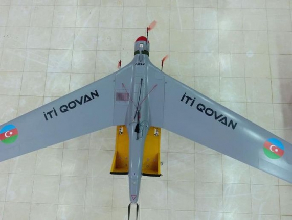 Azerbaycan'dan 'kamikaze' tarzı İHA! Adı: "İti kovan!"