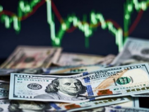 Dolar kuru bir rekor daha kırdı