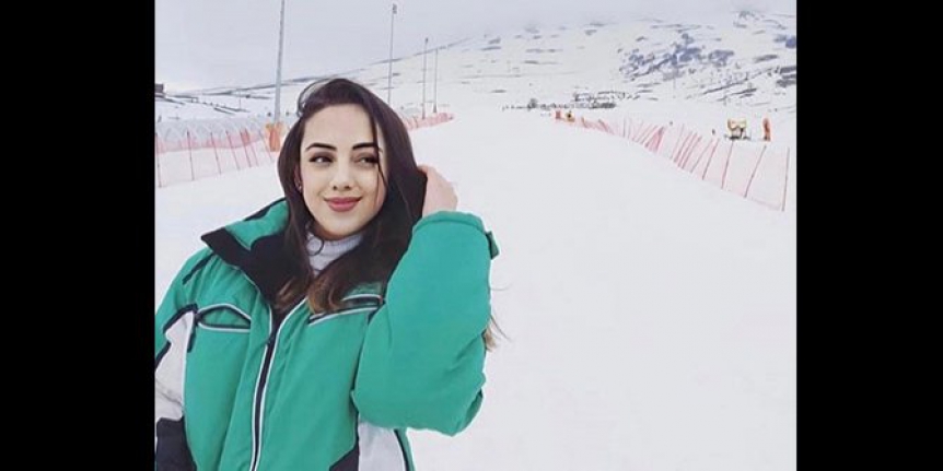 Karantinada olan genç kız korona kurbanı