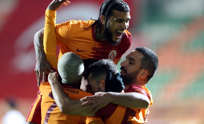 Galatasaray'dan kritik galibiyet!