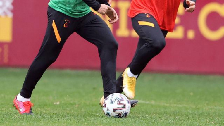 Galatasaray'da 3 futbolcunun koronavirüs testi pozitif