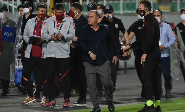 Terim "Galatasaray'da her zaman umut vardır"