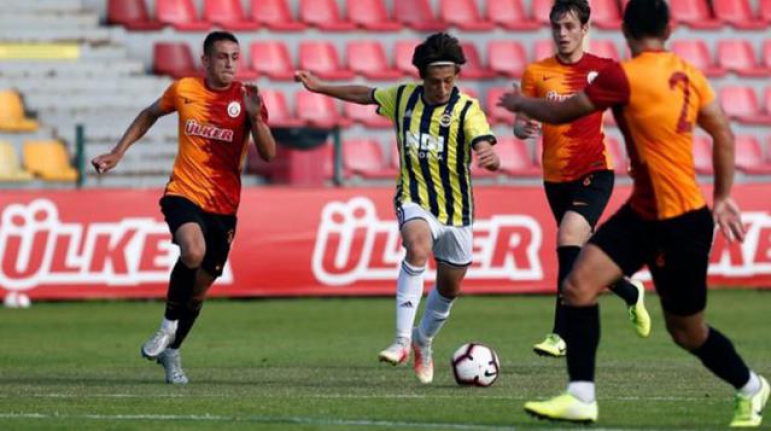 Fenerbahçe'nin genç yıldızına övgü yağdı