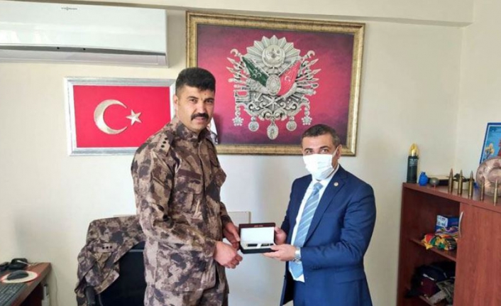 Atatürk'ün fotoğrafının olmaması MHP'li vekili rahatsız etmedi