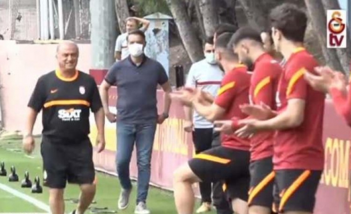 Galatasaray'da 5. Fatih Terim dönemi başladı: İdmanda Arda Turan sürprizi
