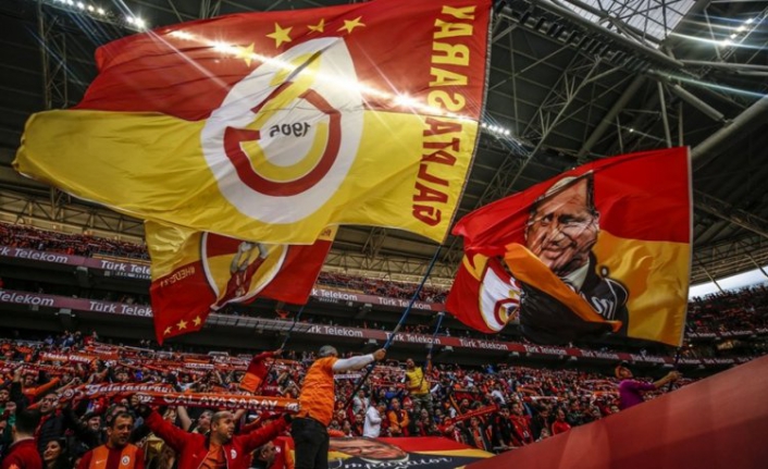 Galatasaray'ın yeni 10 numarasını Rumen basını açıkladı!