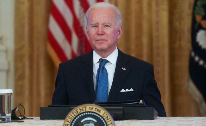 Biden gazeteciye ana avrat küfür etti!