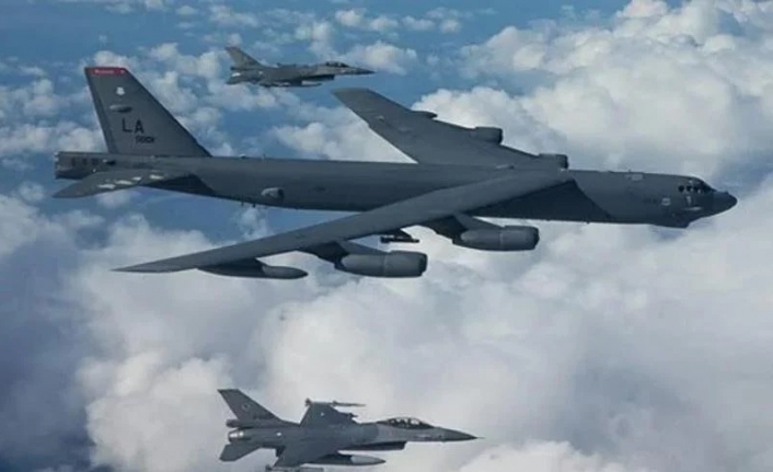 ABD'den, bombardıman uçaklarıyla tatbikat