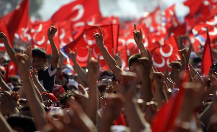 MHP bazen baraj altında, bazen sınırda: Bahçeli'nin sert sözlerle hedef aldığı anketlerde sonuçlar neydi?