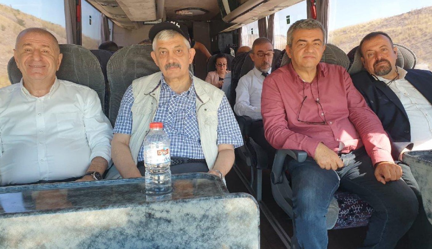 Ümit Özdağ polis engeli! Şehre girmesine izin verilmiyor