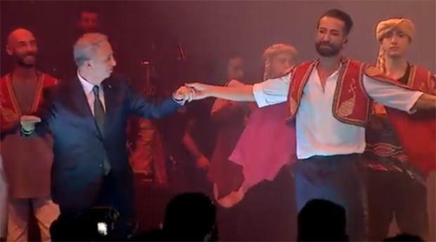 MANSUR YAVAŞ, TAN TAŞÇI İLE 'HÜDAYDA' OYNADI