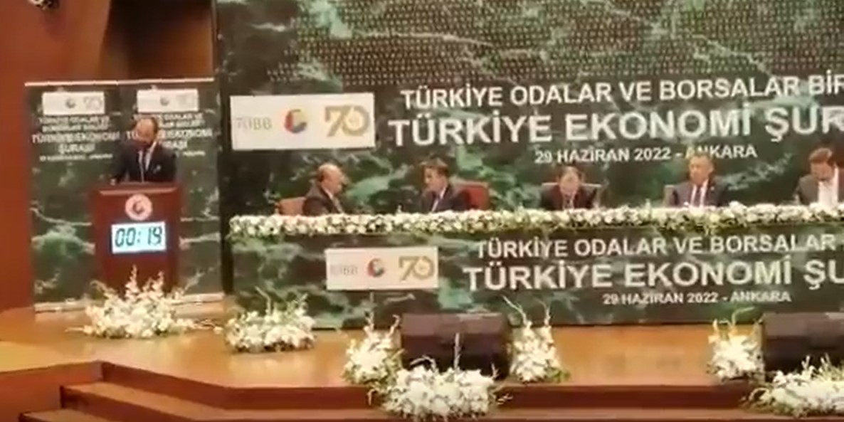 TÜRKİYE NASIL BİR GELECEK RİSKİYLE KARŞI KARŞIYA