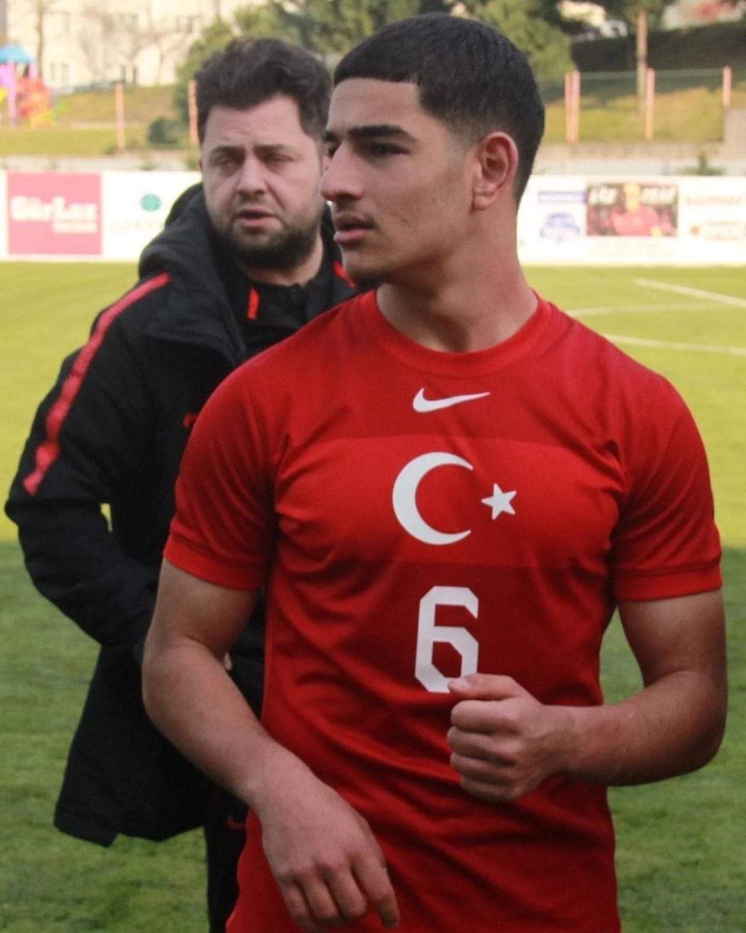 ANTALYASPOR GENÇ FUTBOLCUNUN TRANSFERİNİ BİTİRDİ