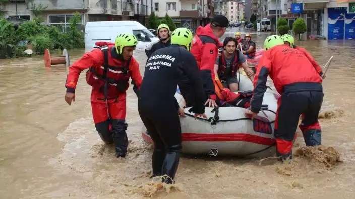 AFAD'dan 10 il için sel uyarısı