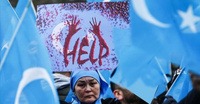 Çin rejimi annesini kaçırdı, dört yıldır gözü yaşlı haber bekliyor