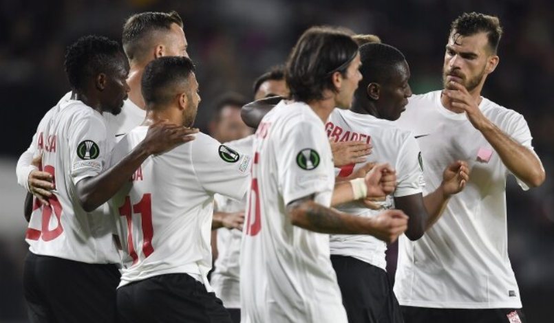Sivasspor Cluj formasıyla Cluj'u yenerek dünya futbol tarihine geçti
