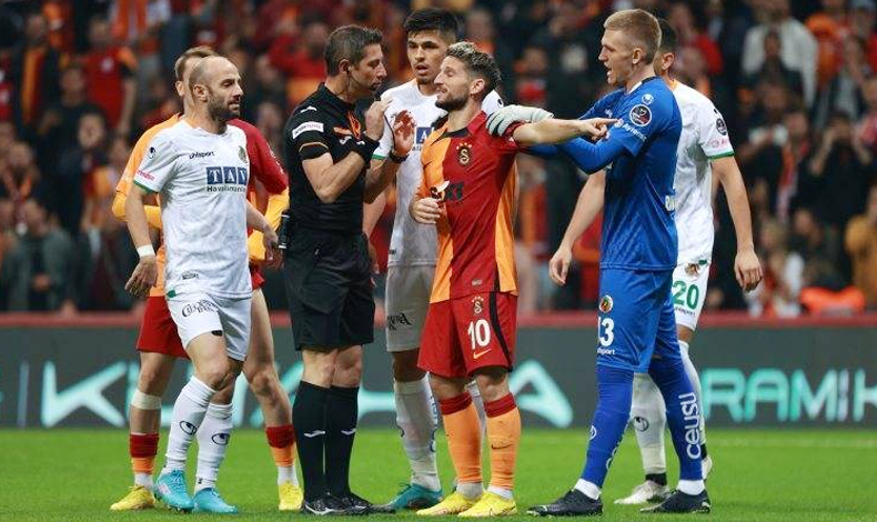 Galatasaray, TFF'den Alanyaspor maçının tekrarını istedi