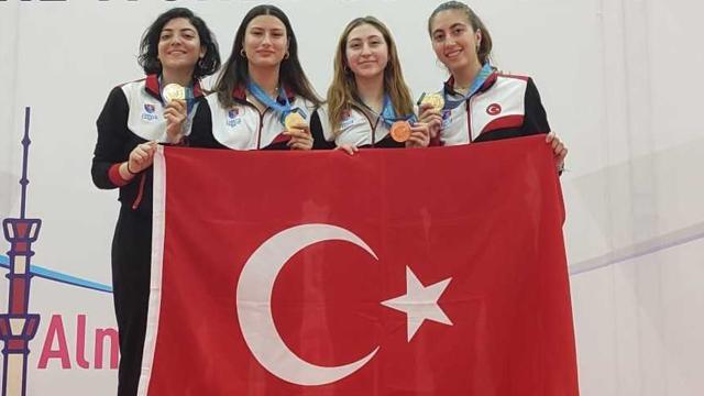 Kazakistan'dan Türkiye'ye altın madalya!