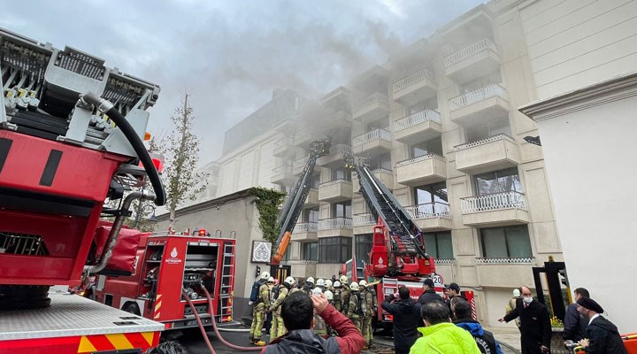 Çırağan Sarayı'nın otel bölümünde yangın