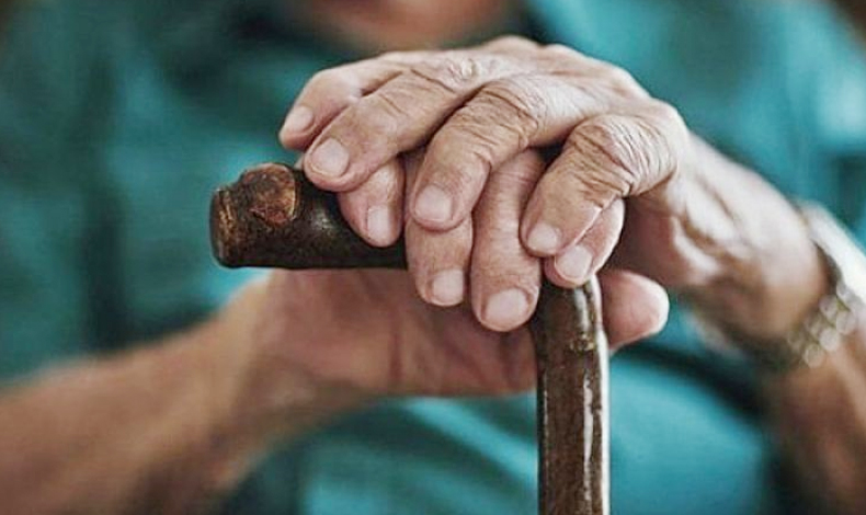 Türk halkı 70 yaş üzerini yaşlı buluyor