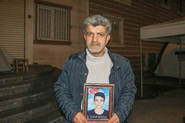 Evlat nöbetindeki baba, yeni yıla çadırda giriyor