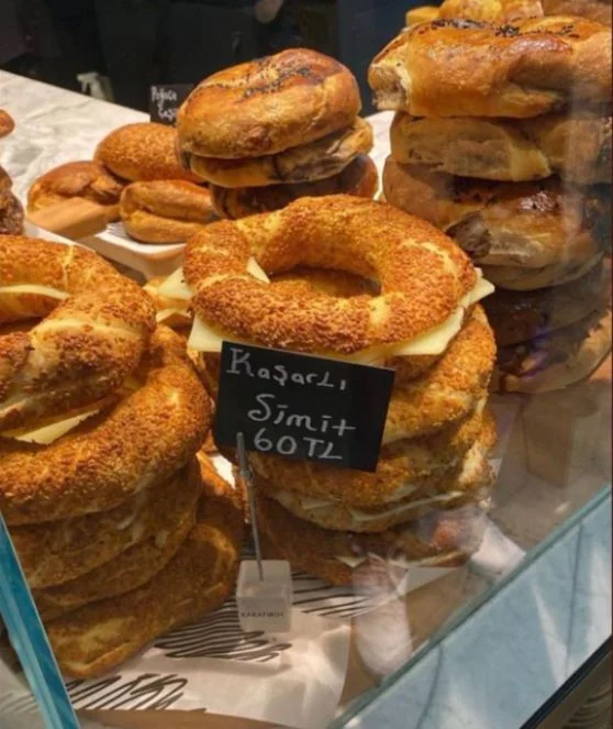 Hülya Avşar 'a haber verin: Simit de yiyemeyeceğiz