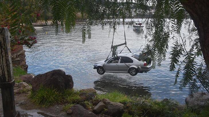 Bodrum'da alkollü sürücü otomobili denize uçurdu!