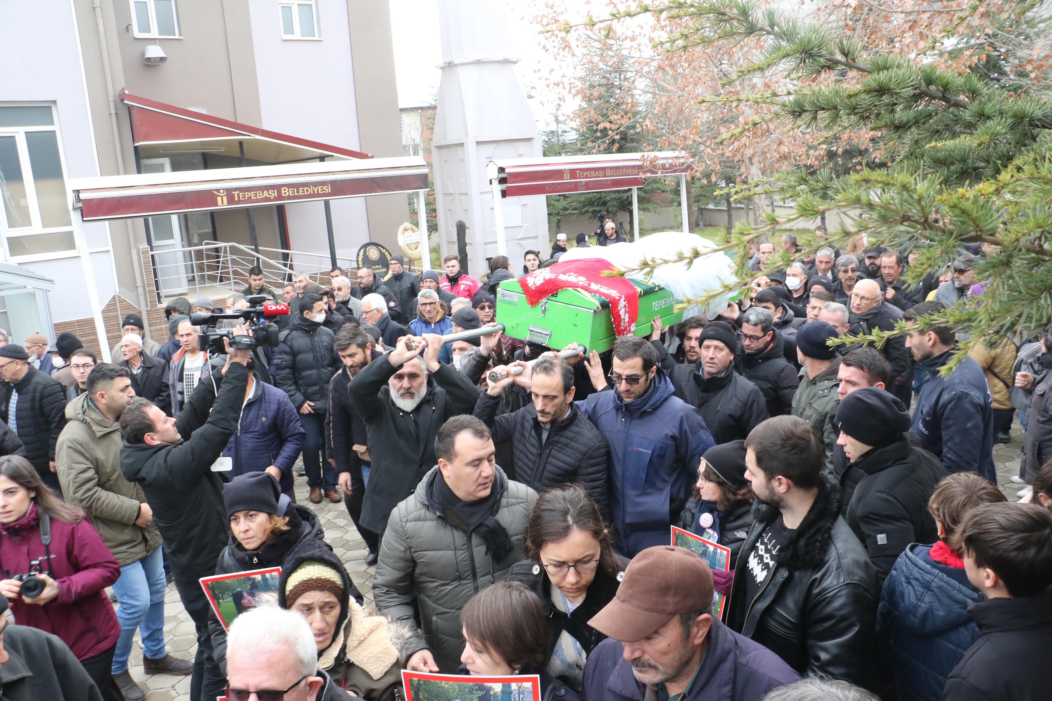 Katledilen Tuğçe'nin annesinin feryadı yürekledi dağladı!