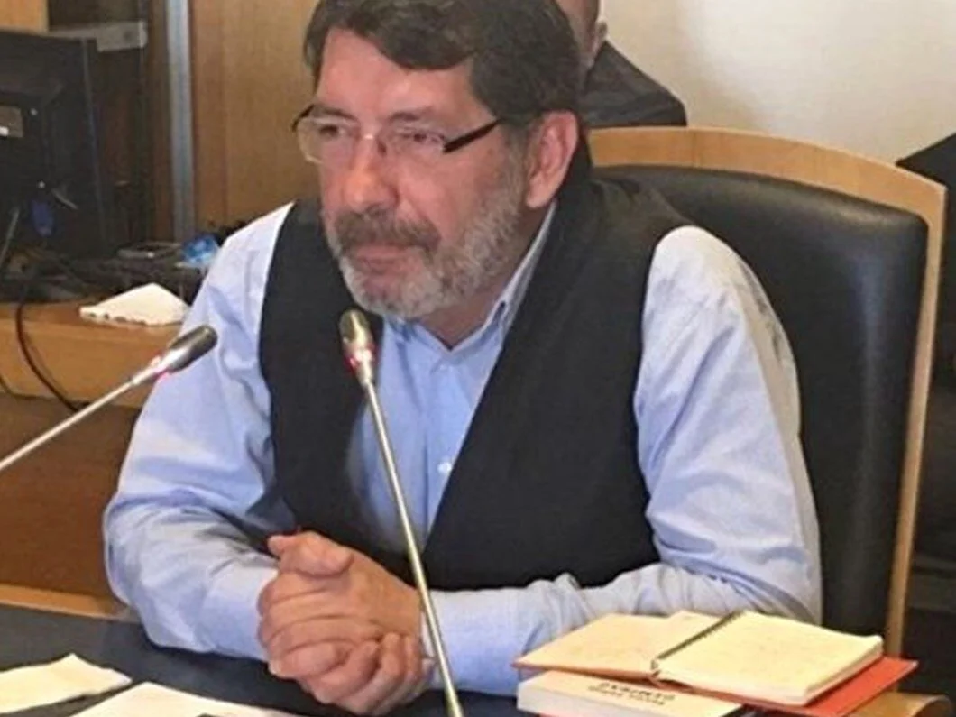 Yeniçağ köşe yazarı Yavuz Selim Demirağ yazdı: "Hatay ve Doç. Dr. Lütfü Savaş..."