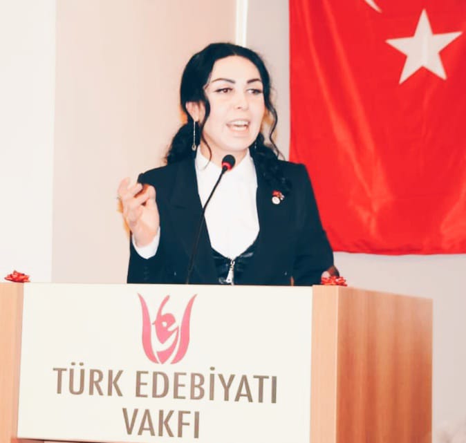 Türk Dünyası'nın sevilen asenası Zafer Partisi'nden istifa etti