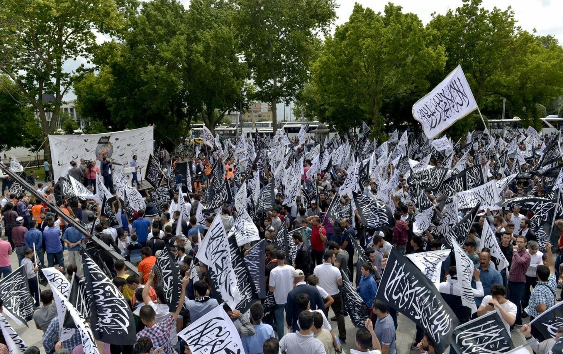 Terör örgütünden hilafet çağrısı!