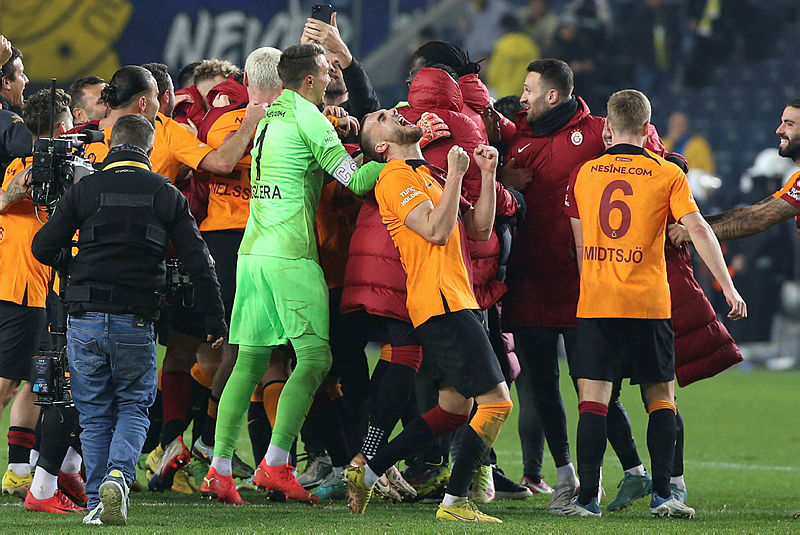 Galatasaray seriyi devam ettiriyor!