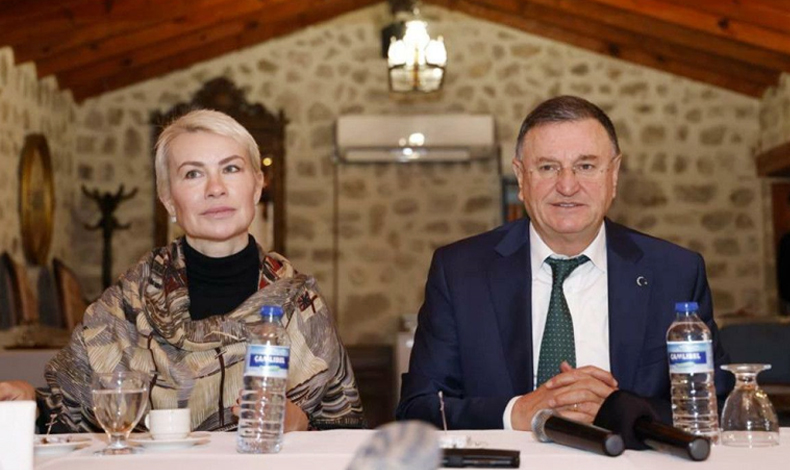Başkan Lütfü Savaş: Rus misafirlerimizi 3 semavi dinin buluşma noktasına bekliyoruz