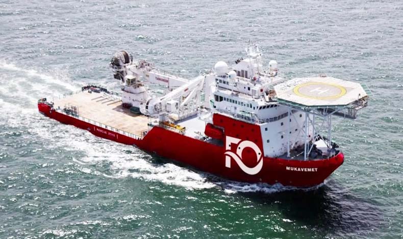 İskenderun'daki yangına 'Mukavemet' gidiyor