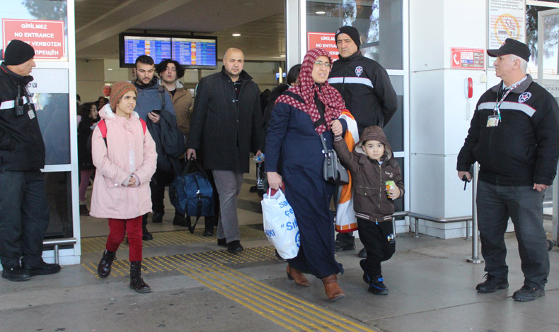 100 bin depremzede otellere yerleştirildi