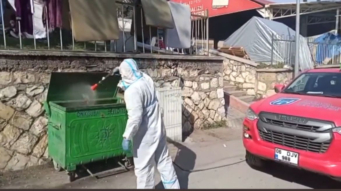 Ankara BŞB, deprem bölgesinde salgın hastalıklar için önlem alıyor
