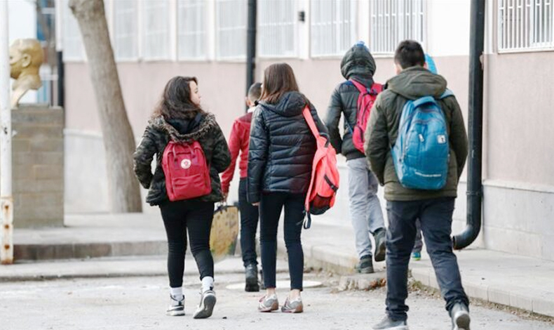 Depremden etkilenen 3 ilde eğitim başladı